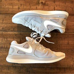 Nike Lunar Flash - Women’s 8.5 - Grey and white - Running shoes - Nike shoes